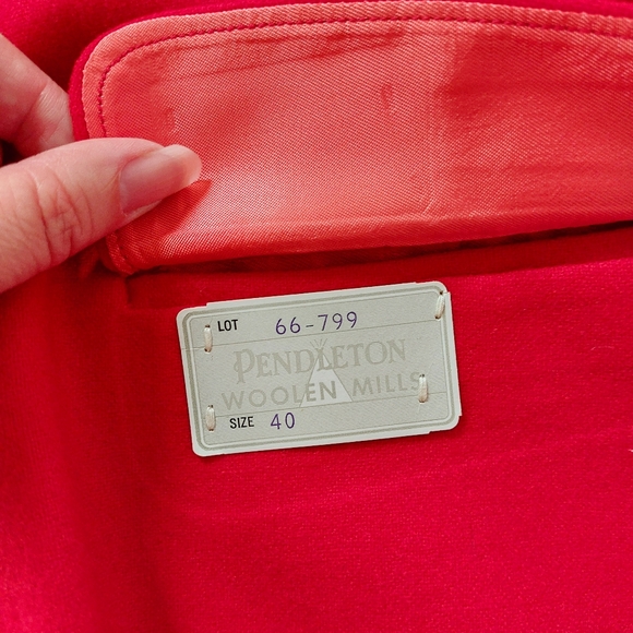 NWT 1960s Red Wool Pendleton Vest size 40 Christmas Santa Claus - Picture 4 of 7